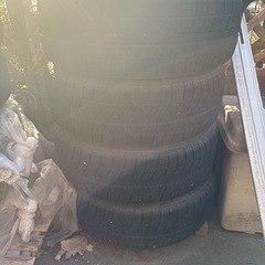 スタッドレスタイヤの画像