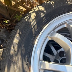 スタッドレスタイヤの画像