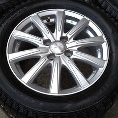 スタッドレスタイヤホイール付きLAUFENN 185/65R15 88T LW51 中古の画像