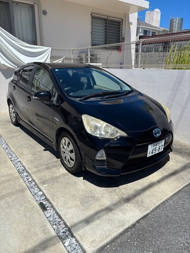 トヨタ　アクア　