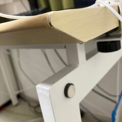 ニトリ デスク 120×60cm（使用感あり・ブックスタンド付き）の画像