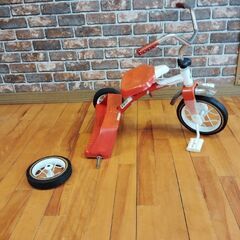 子供用三輪車の画像