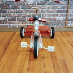 子供用三輪車の画像