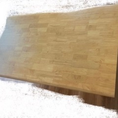 4人掛け
ダイニングテーブルの画像