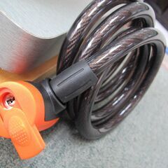 💗新品💗　防犯ワイヤー錠　自転車：バイク　径１２ｍｍ長さ１２０ｃｍ　キー２本付きの画像
