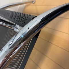 ガラスローテーブルの画像