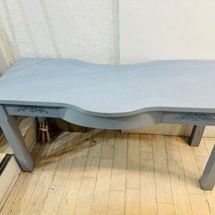 アンティーク おしゃれ テーブルの画像