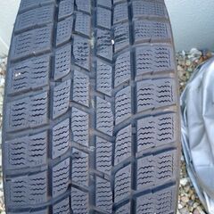 スタッドレスタイヤ(ホイルは付きません)の画像