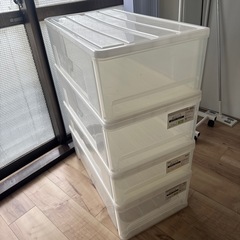 押入れケース4点の画像