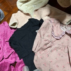 子供服　GAPなどの画像