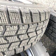 スタッドレスタイヤ4本の画像
