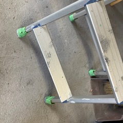 早い者勝ち✨　3段脚立の画像