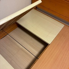 ニトリ　ダブルベッドフレームの画像