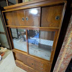 【引き取り無料】食器棚■食器ケース　ガラスケース　昭和レトロ■飯田市の画像