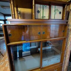 【引き取り無料】食器棚■食器ケース　ガラスケース　昭和レトロ■飯田市の画像