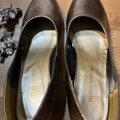 無料　支柱とか服とか充電器とかまとめての画像