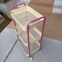 IKEA製品
キャスター付き３段ワゴンの画像