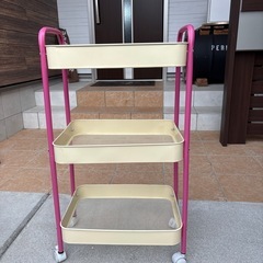 IKEA製品
キャスター付き３段ワゴンの画像
