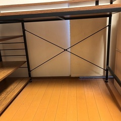 パソコンデスクの画像