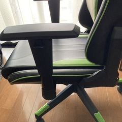 定価21,990円 美品 ニトリ ゲーミングチェア GM707 黒と緑 美品 ネット販売終了 イス PC テレワークの画像