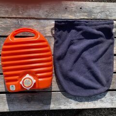 ★価格交渉OK 立つ湯たんぽ 2.6L（袋付き）新品時価格税込1540円相当の画像