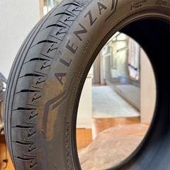 中古タイヤ4本235/50R20  の画像
