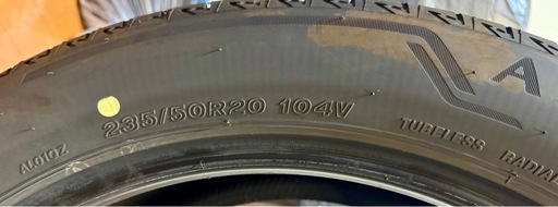 中古タイヤ4本235/50R20  