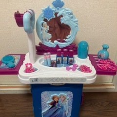 アナ雪　カート　ドレッサーの画像