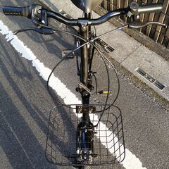 20インチ シマノ６速 カゴ付き 折り畳み自転車の画像