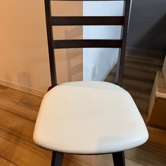 ダイニングチェア（二脚）の画像