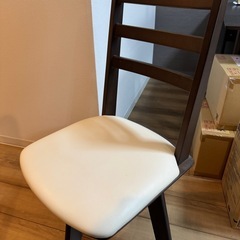 ダイニングチェア（二脚）の画像