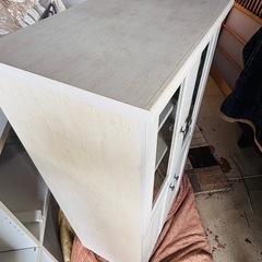 食器棚　収納家具の画像