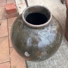 大きな壺 オブジェ 置物　鉢 傘立て　アレンジいろいろ！の画像