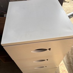 収納家具　お魚模様の画像