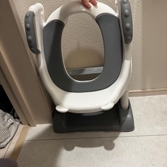 折りたたみ補助便座（階段付き）の画像