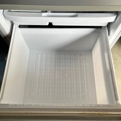 ※格安 冷蔵庫 シルバー 3ドア 透明棚付き2017年製 動作良好の画像