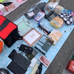 フリーマーケット開催中の画像