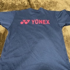 ヨネックスのTシャツの画像
