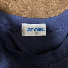ヨネックスのTシャツの画像