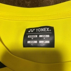 ヨネックスのTシャツの画像