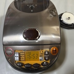 18年製　象印 炊飯器 IH式 極め炊き 5.5合 NP-VJ10 の画像