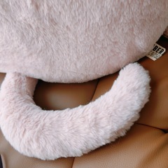 ★04.ぬいぐるみ　ネコ型クッションの画像