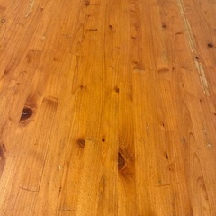 ハイ＆ロー　テーブルの画像