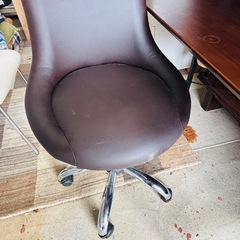 デスクと椅子セット！の画像