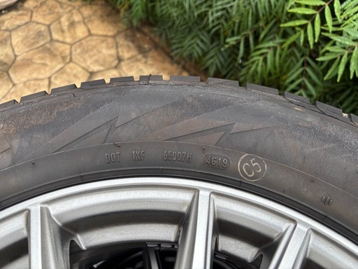 PIRELLI スタッドレスタイヤ4本セット225/65 R17 ホイール付き