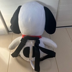 リュックにもなるスヌーピーのぬいぐるみの画像