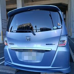 フリードハイブリッド★諸費用０円！★車検たっぷりR9/6◆スマートキー2◆左パワスラ◆Bカメラ◆ETC◆ワンセグTV◆クルコンの画像