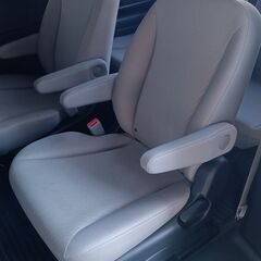 フリードハイブリッド★諸費用０円！★車検たっぷりR9/6◆スマートキー2◆左パワスラ◆Bカメラ◆ETC◆ワンセグTV◆クルコンの画像