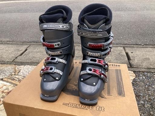 【新品】サロモン　Salomon スキーブーツ　26.5cm