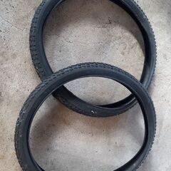 タイヤ(外側のみチューブ無し)の画像